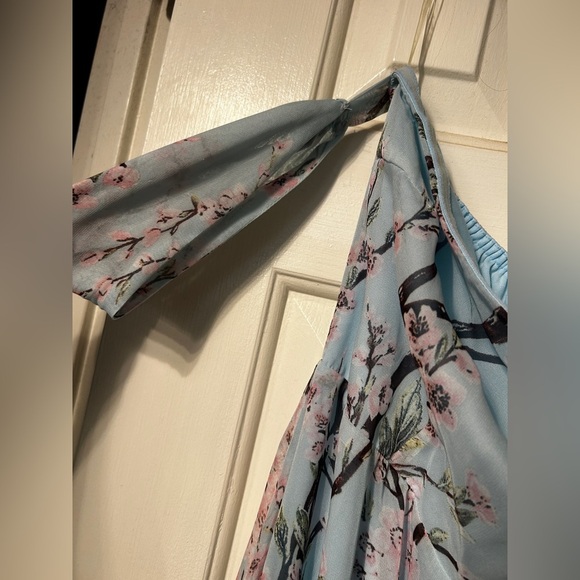 🆕 NWT Boohoo blue floral cherry blossom printed off the shoulder maxi dress - Picture 7 of 12